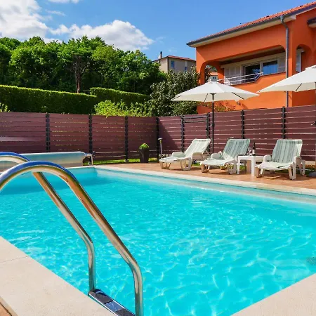 Casa vacanze Adrian-2 By Interhome